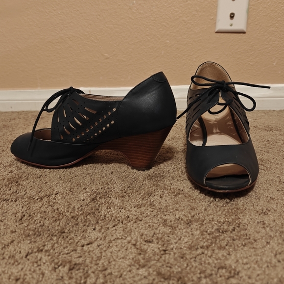 Chelsea Crew Dancey Drew Peep Toe Heels 10 - Picture 3 of 4